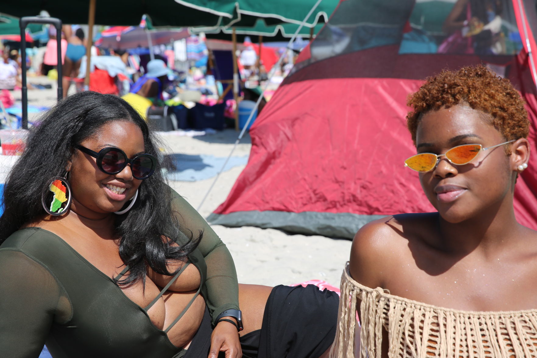 Black Girl Beach Day (2)